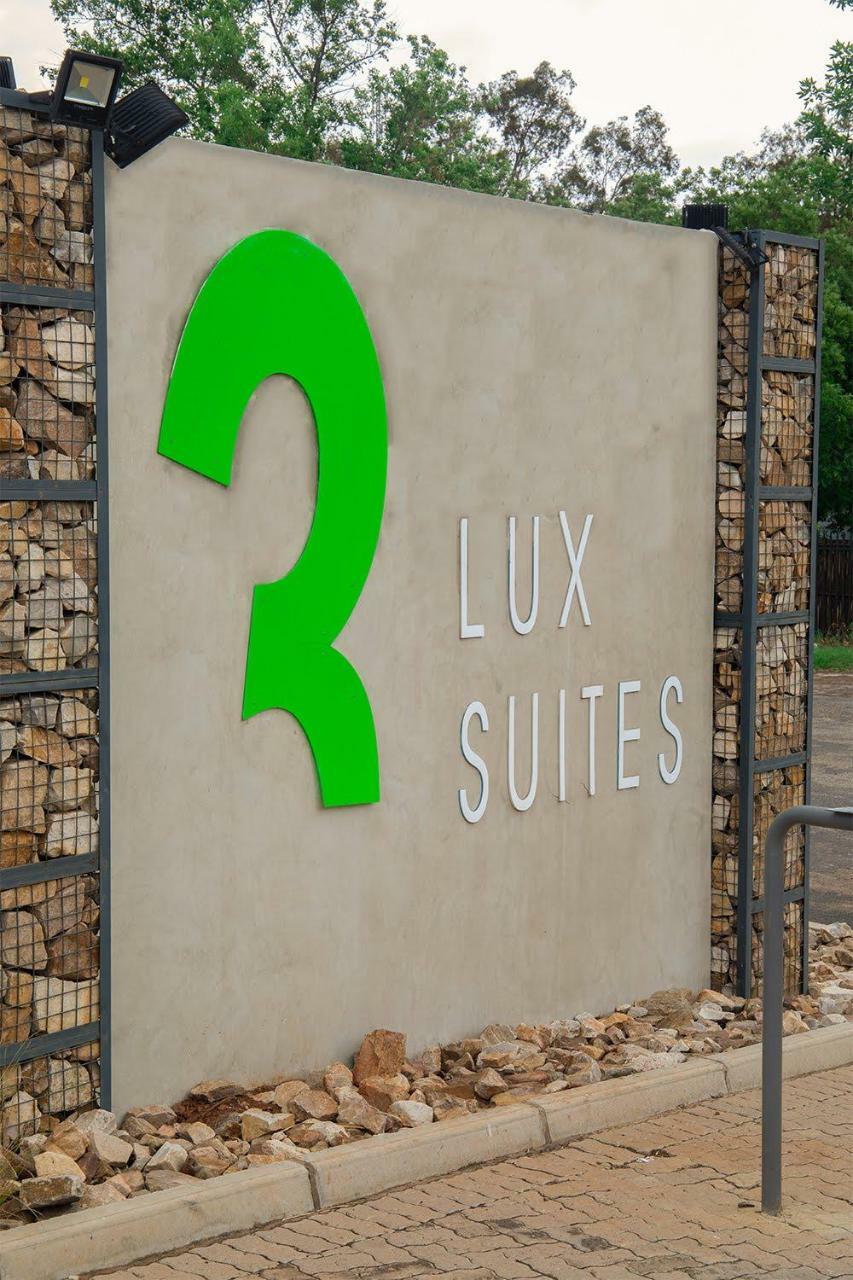 3 Lux Suites 米德尔堡 外观 照片